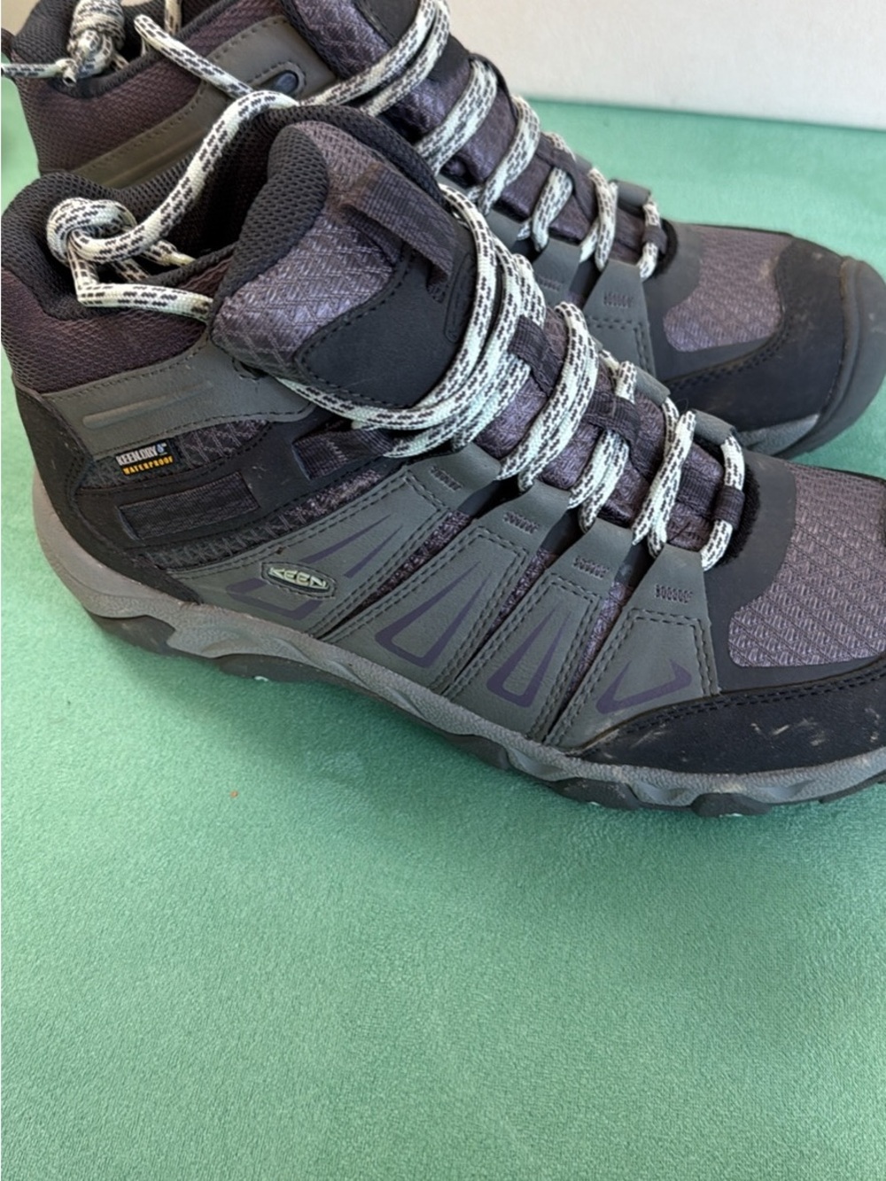 KEEN hiking shoes
